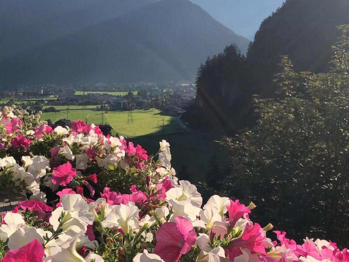 Apartment Between Mayrhofen And Finkenberg Zewnętrze zdjęcie